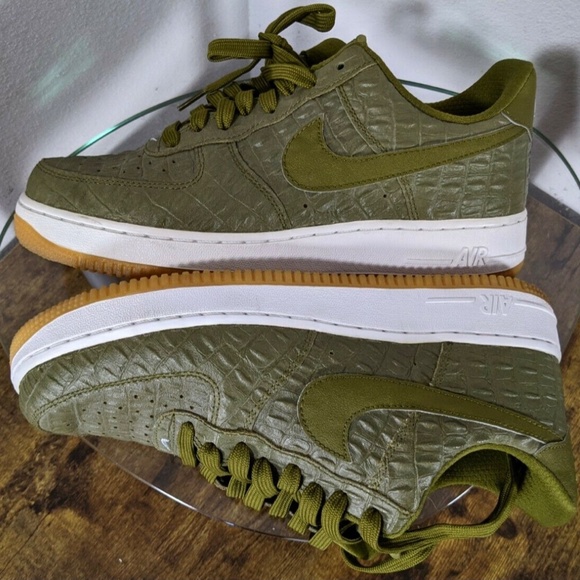 Nike Air Force 1 Low 07 LV8 "Militia Green" Mens 10.5 Crocodile Skin Green / Gum - Picture 2 of 3